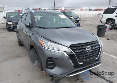 2023 Nissan Kicks Sv Xtronic Cvt z USA, uszkodzony, nr VIN 3N1CP5CV4PL488673